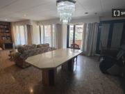 Piso en alquiler de 4 habitaciones en Tres Forques, Valencia
