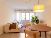 Piso en alquiler en calle CL Gleva, Barcelona, de 60 m²...
