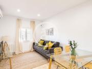 Piso en alquiler en calle De Balmes, Barcelona, de 72 m²...