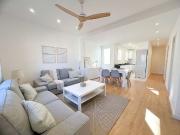 Piso en alquiler en calle De Mandri, Barcelona, de 70 m²...
