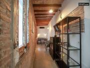 Piso en alquiler en calle De Salou, Barcelona, de 62 m²...