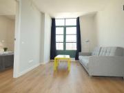 Piso en alquiler en calle De Sants, Barcelona, de 10 m²...