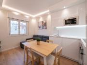 Piso en alquiler en calle De Sants, Barcelona, de 65 m²...