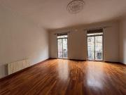 Piso en alquiler en calle De Trafalgar, Barcelona, de...