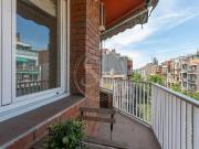 Piso en alquiler en calle De València, Barcelona, de 63...