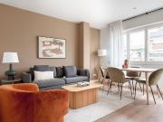 Piso en alquiler en calle Del Bruc, Barcelona, de 89 m²...