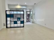 Piso en alquiler en calle D'esteve Albert, Mataró,...