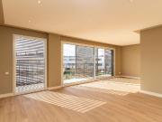 Piso en alquiler en calle Jean Monnet, Sabadell, de 104...