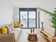 Piso en alquiler en calle Zona Gorg, Badalona, de 111 m²...