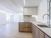 Piso en excelentes condiciones con reforma integral a...