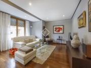 Piso en excelentes condiciones de 3 dormitorios y 2...