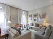 Piso en excelentes condiciones de 4 dormitorios...