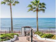 Piso en Primera linea de playa en Urbanización Algaida