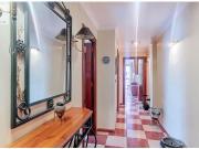 Piso en última planta junto a Avda. de la Constitución...