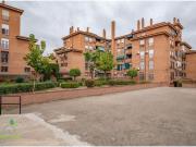 PISO EN URBANIZACIÓN ABENCERRAJES: 4 DORMITORIOS, 2...