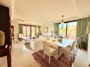 Piso en venta con 315 m2, 3 dormitorios en Alcorrín Manilva