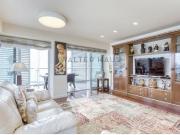 Piso en venta con terraza, parking y piscina comunitaria...