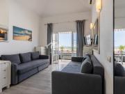 Piso en venta en Adeje, Playa de Fañabé. Descubra un...