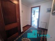 Piso en venta en Ampuero. Piso de tres habitaciones con...