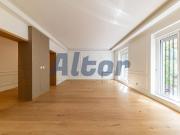 Piso en Venta en Argüelles