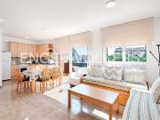 Piso en venta en avenida De la República Catalana,...