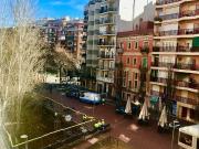 Piso en venta en avenida De Mistral, Barcelona, de 100...