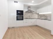 Piso en venta en avenida Del Paral·Lel, Barcelona, de 73...