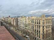 Piso en venta en avenida Del Paral·Lel, Barcelona, de 94...