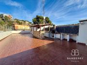 Piso en venta en avenida Del Poal, Castelldefels, de 80...