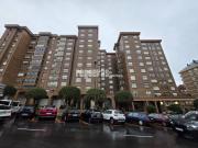Piso en venta en Avenida San Agustín, Avilés – Amplio,...