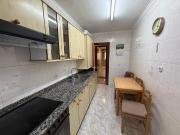 Piso en venta en Avilés, La Magdalena. Piso exterior de...