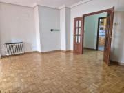 Piso en venta en Badajoz, Pardaleras. Piso en venta en...