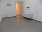 Piso en venta en Badalona, Llefià. Piso de 4...