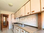 Piso en venta en Badalona, Llefià. Piso para reformar de...