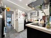 Piso en venta en Badalona, Llefià. TRES HABITACIONES. Pisos.