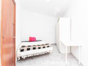 Piso en venta en Barcelona, Baix Guinardó. Piso en venta...