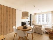 Piso en venta en Barcelona, Barri de les Corts. Elegante...