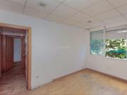 Piso en venta en Barcelona, Ciutat Meridiana. Solvia...