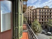 Piso en venta en Barcelona, de 70 m² 2 habitaciones por...
