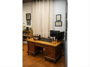 Piso en venta en Barcelona, Gòtic. Amplio y luminoso...