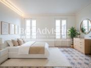 Piso en venta en Barcelona, Gòtic. Increíble y luminoso...