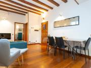 Piso en venta en Barcelona, Gòtic. muy luminoso con 3...