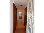 Piso en venta en Barcelona, Guinardó. Bajos con jardín...