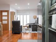 Piso en venta en Barcelona, Guinardó. Piso con terraza...