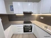 Piso en venta en Barcelona, Guinardó. Piso de 2...