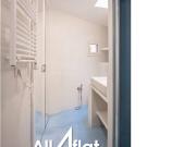 Piso en venta en Barcelona, Hostafrancs. PISO REFORMADO...