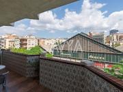 Piso en venta en Barcelona, Hostafrancs. Precioso piso...