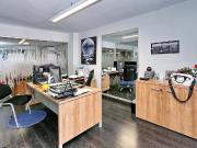 Piso en venta en Barcelona, La Guineueta. 2 LOCALES...