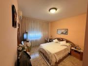 Piso en venta en Barcelona, Navas. Pisos.