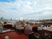 Piso en venta en Barcelona, Porta. ATICO REFORMADO EN...